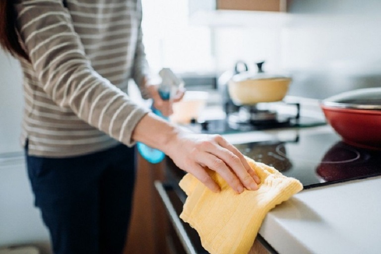 Người nội chợ là đối tượng daễ bị chàm da ở tay