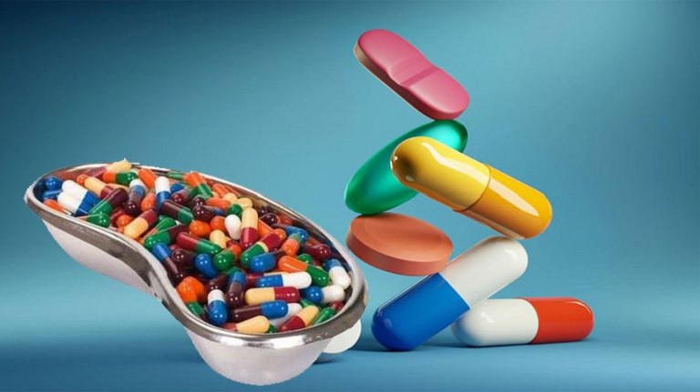 Tác dụng phụ của thuốc có thể là yếu tố làm tăng nguy cơ bùng phát bệnh