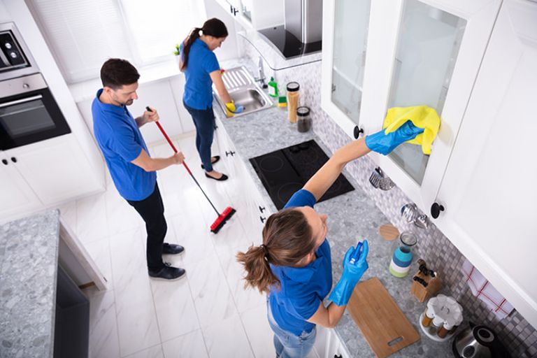 Vệ sinh nhà cửa thường xuyên để phòng tránh bệnh lý