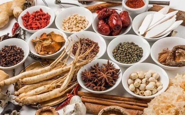 Điều trị bằng thuốc Đông y giúp giải quyết bệnh tận gốc