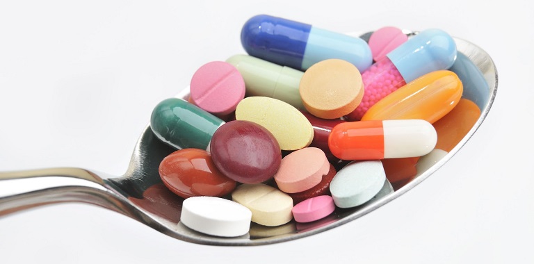 Sử dụng thuốc Tây y điều trị các triệu chứng của bệnh