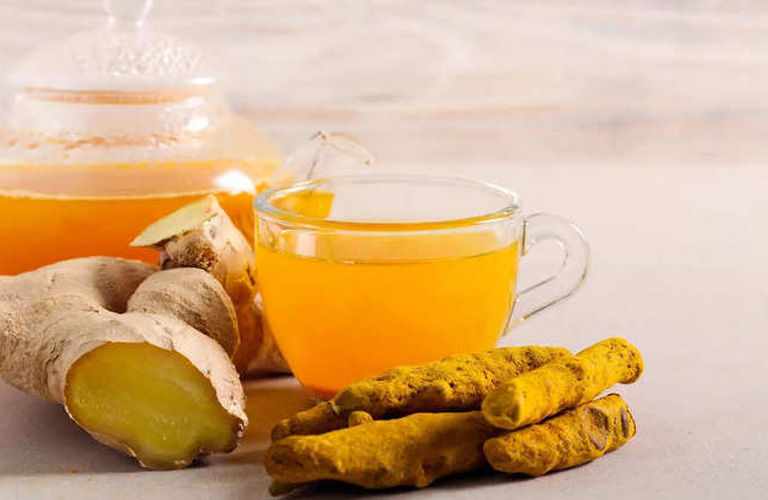 Trà gừng và nghệ giúp giảm viêm, cải thiện hệ miễn dịch