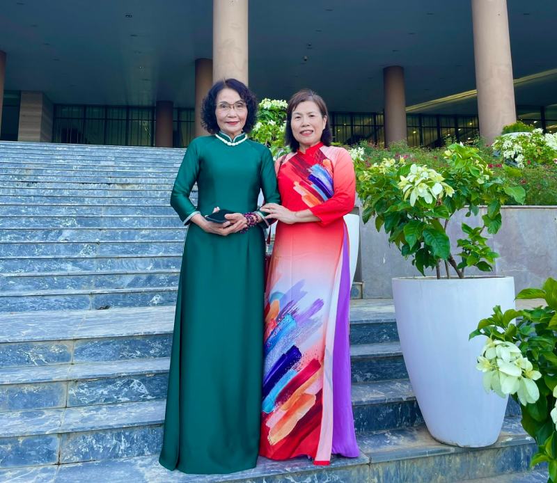 Bác sĩ Lê Phương và Bác sĩ Nguyễn Thị Vân Anh cùng có mặt trong Hội khóa 77 - 83