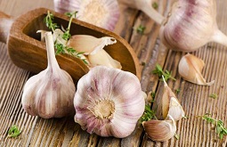 6 Cách Chữa Viêm Da Cơ Địa Bằng Tỏi Bạn Nên Áp Dụng